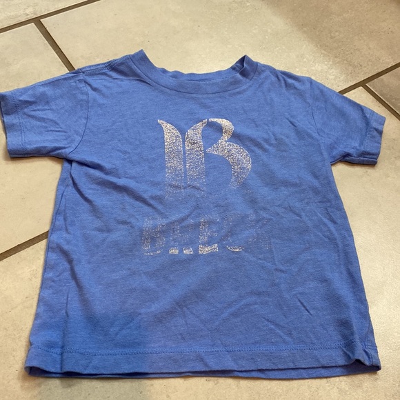 Bundle of 4 boys t-shirts, size 4T - Picture 4 of 8